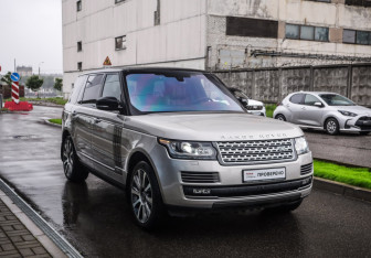 Подержанный автомобиль Land Rover Range Rover 2016 года (5 фото)