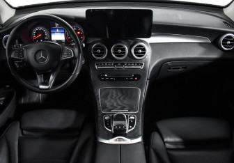 Подержанный автомобиль Mercedes-Benz GLC Coupe 2017 года (15 фото)