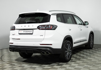 Подержанный автомобиль Chery Tiggo 8 Pro Max 2023 года (5 фото)