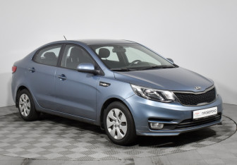 Подержанный автомобиль Kia Rio Sedan 2015 года (3 фото)