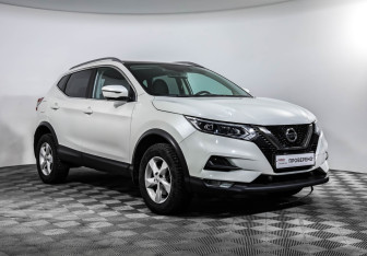 Подержанный автомобиль Nissan Qashqai 2020 года (3 фото)
