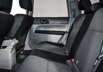 Подержанный автомобиль Subaru Forester Suv 2007 года (12 фото)
