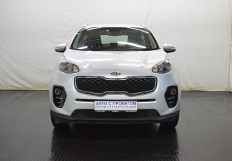 Подержанный автомобиль Kia Sportage 2016 года (2 фото)