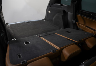 Подержанный автомобиль Volkswagen Touareg 2014 года (28 фото)