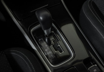 Подержанный автомобиль Mitsubishi Outlander 2020 года (15 фото)