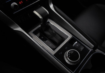 Подержанный автомобиль Mitsubishi Pajero Sport 2022 года (14 фото)