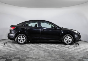 Подержанный автомобиль Mazda 3 Sedan 2011 года (4 фото)