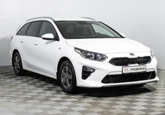 Подержанный автомобиль Kia Ceed Wagon 2019 года (3 фото)