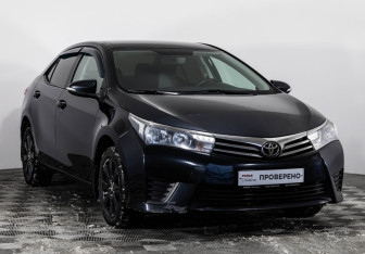 Подержанный автомобиль Toyota Corolla Sedan 2013 года (3 фото)