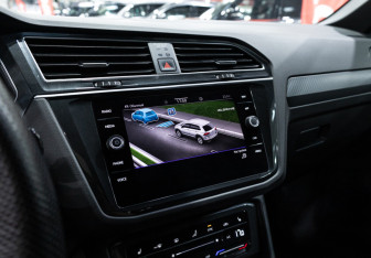 Подержанный автомобиль Volkswagen Tiguan 2021 года (23 фото)