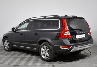 Подержанный автомобиль Volvo XC70 2008 года (7 фото)