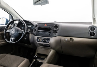 Подержанный автомобиль Volkswagen Golf Plus 2011 года (9 фото)