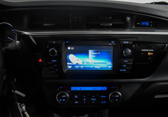 Подержанный автомобиль Toyota Corolla Sedan 2014 года (16 фото)