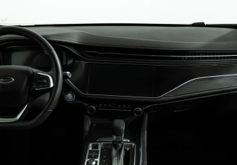 Подержанный автомобиль Omoda S5 2023 года (14 фото)