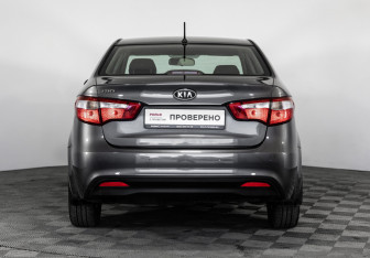 Подержанный автомобиль Kia Rio Sedan 2012 года (6 фото)