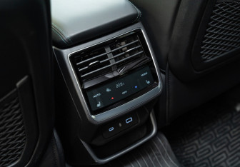 Новый Geely Monjaro 2026 (18 фото)