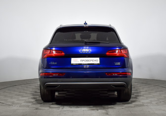 Подержанный автомобиль Audi Q5 2017 года (6 фото)