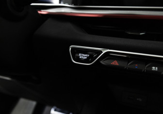Подержанный автомобиль Geely Coolray 2024 года (20 фото)