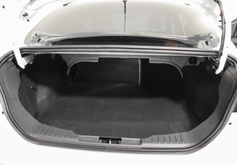 Подержанный автомобиль Ford Focus Sedan 2013 года (23 фото)