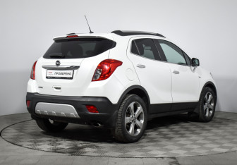 Подержанный автомобиль Opel Mokka 2012 года (5 фото)