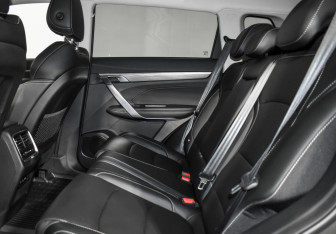 Подержанный автомобиль Geely Atlas Pro 2023 года (14 фото)