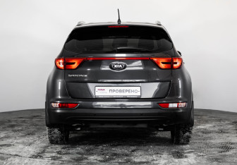 Подержанный автомобиль Kia Sportage 2016 года (6 фото)