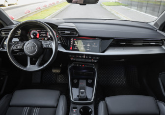 Подержанный автомобиль Audi A3 Sedan 2021 года (13 фото)