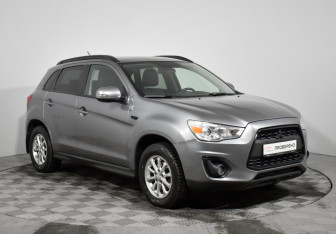 Подержанный автомобиль Mitsubishi ASX 2013 года (3 фото)