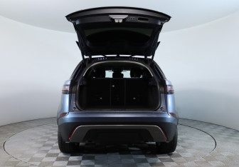 Подержанный автомобиль Land Rover Range Rover Velar 2019 года (7 фото)