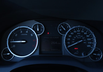 Подержанный автомобиль Toyota Tundra 2013 года (16 фото)