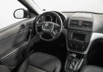 Подержанный автомобиль Skoda Yeti 2011 года (9 фото)