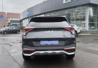 Подержанный автомобиль Kia Sportage 2022 года (5 фото)