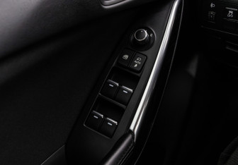 Подержанный автомобиль Mazda 6 Sedan 2016 года (18 фото)