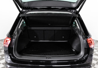 Подержанный автомобиль Volkswagen Tiguan 2019 года (30 фото)