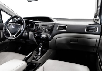 Подержанный автомобиль Honda Civic Sedan 2014 года (9 фото)