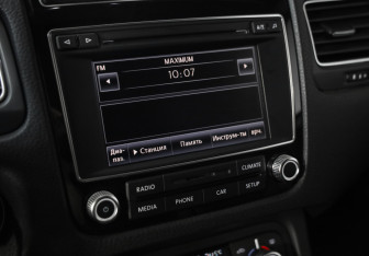Подержанный автомобиль Volkswagen Touareg 2015 года (14 фото)