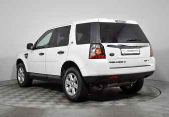 Подержанный автомобиль Land Rover Freelander 2013 года (7 фото)