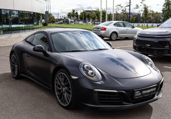 Подержанный автомобиль Porsche 911 Coupe 2016 года (6 фото)