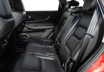 Подержанный автомобиль Chery Tiggo 8 2022 года (10 фото)