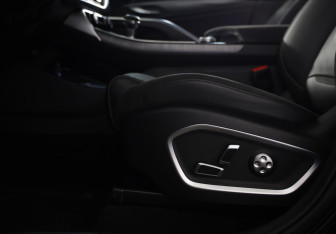 Подержанный автомобиль Geely Tugella 2023 года (26 фото)