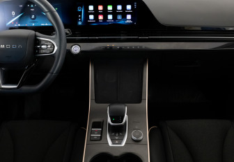 Подержанный автомобиль Omoda C5 2023 года (14 фото)