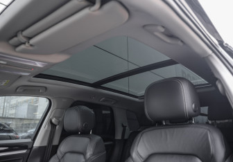 Подержанный автомобиль Volkswagen Touareg 2021 года (24 фото)