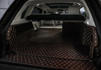 Подержанный автомобиль Land Rover Range Rover 2016 года (37 фото)