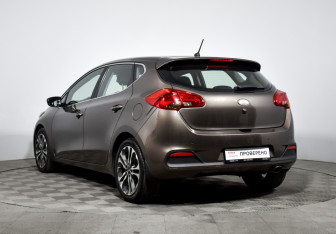 Подержанный автомобиль Kia Ceed Hatchback 2013 года (7 фото)