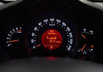 Подержанный автомобиль Kia Sportage 2011 года (22 фото)