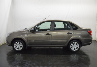 Подержанный автомобиль LADA (ВАЗ) Granta Sedan 2020 года (8 фото)