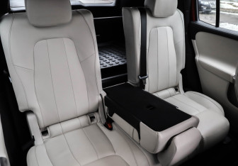 Подержанный автомобиль Mercedes-Benz GLB 2021 года (29 фото)