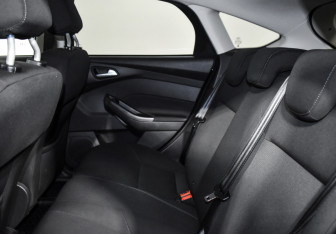Подержанный автомобиль Ford Focus Hatchback 2017 года (12 фото)