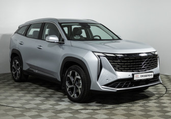 Подержанный автомобиль Geely Atlas 2023 года (3 фото)
