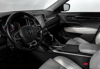 Подержанный автомобиль Renault Koleos 2017 года (9 фото)